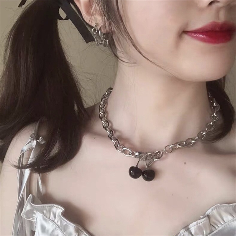 黑色樱桃项链女ins暗黑系少女锁骨链ins韩国百搭复古网红项链饰品