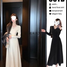 法式气质花朵拼接蕾丝针织连衣裙女绝美秋冬修身显瘦内搭a字长裙