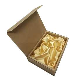 高品质和热卖的纸礼品盒包装牛皮批发用品