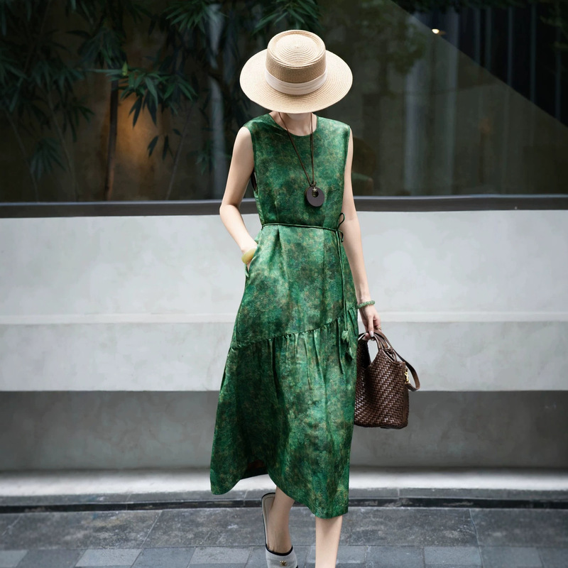 Emerald Green Silk Fragrant Cloud Yarn Round-Neck Tie-Waist Dress with Layered Ruffles, Summer Style Sleeveless Dress Emerald Green Silk Fragrant Cloud Yarn Round-Neck Tie-Waist Dress with Layered Ruffles, Summer Style Sleeveless Dress
