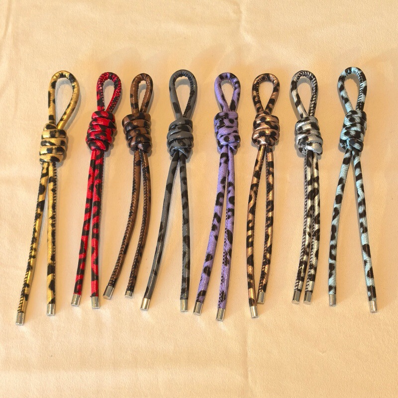 Autumn and Winter New Leopard Print Leather Hand-Woven Rope Pendant, Personalized Fashion Phone Chain, Keychain, Bag Accessory, Small Accessory Autumn and Winter New Leopard Print Leather Hand-Woven Rope Pendant, Personalized Fashion Phone Chain, Keychain, Bag Accessory, Small Accessory