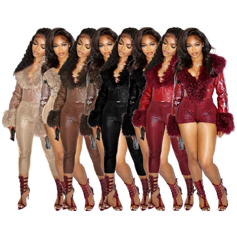 Hr25068 European and American Fashion Women's Clothing, Gold Foil Elastic Hip-Hugging Shorts, Capri Pants for Women (Fixed Price)