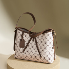 FOXER/金狐狸包包女式2025新款水桶包女包大容量通勤单肩包斜挎包