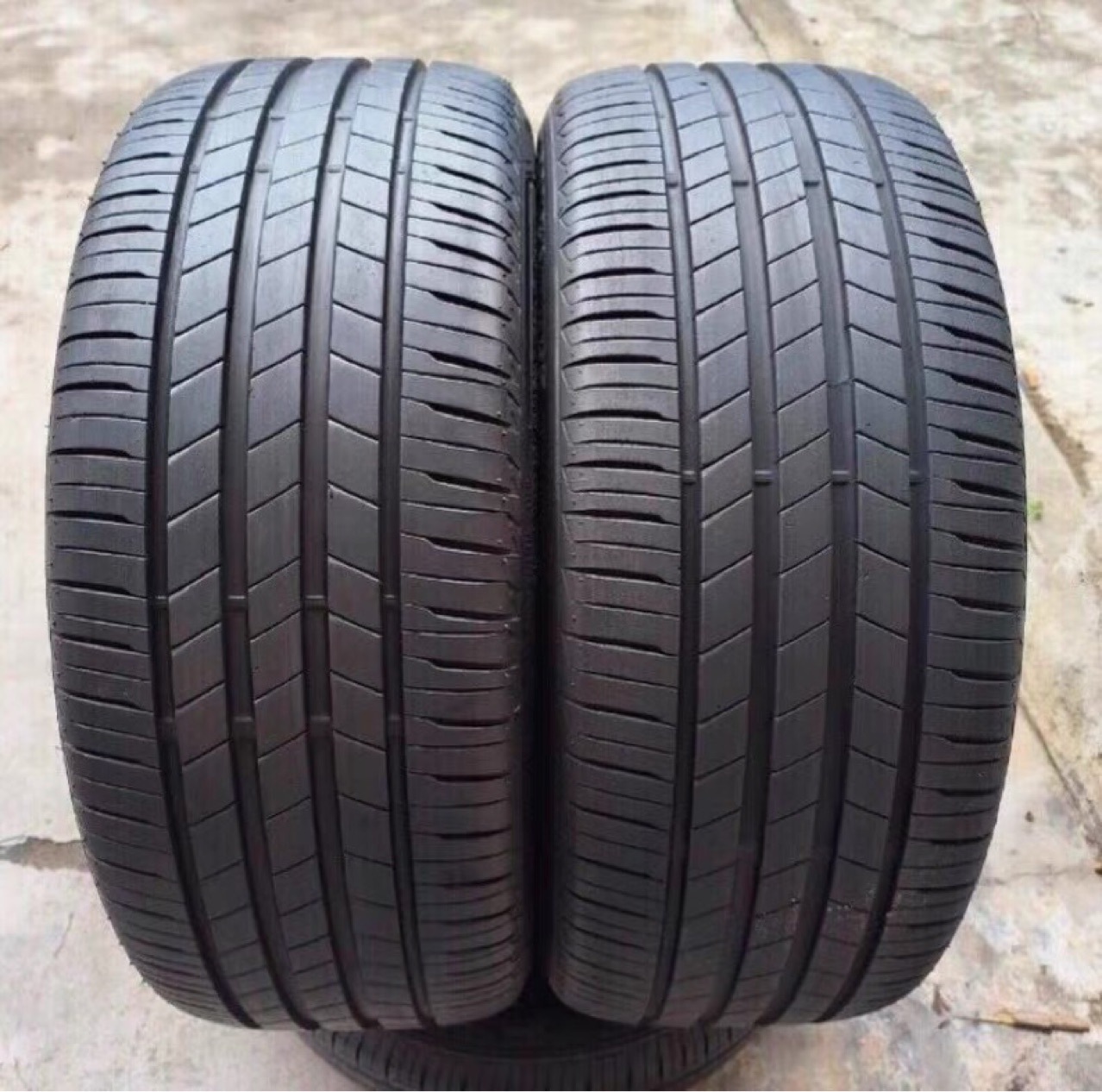 二手普利司通轮胎225/45R18 T005 95Y奔驰新A级B级宝马防爆3系2系
