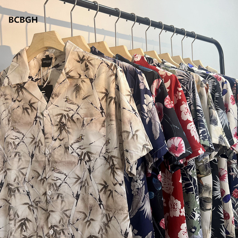 Fu Cuban collar Hawaiian oil painting Hong Kong style short sleeve floral shirt men's and women's beach seaside holiday couple printed shirt Fu Cuban collar Hawaiian oil painting Hong Kong style short sleeve floral shirt men's and women's beach seaside holiday couple printed shirt