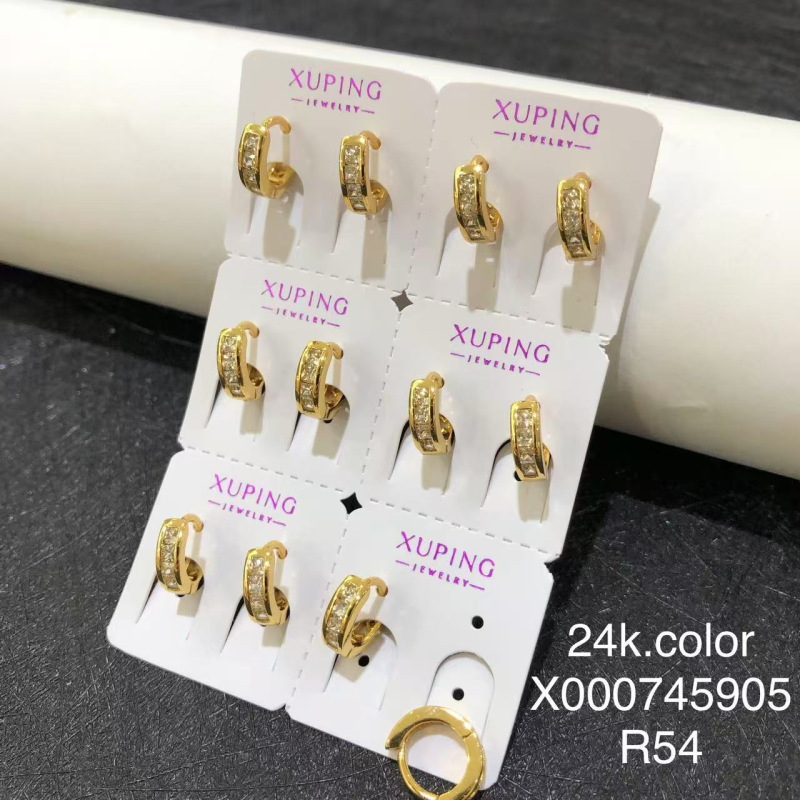 Hapones de orejas de cobre de aleación de cobre chapado en 24K orejas de moda ligera de lujo para mujeres aretes de orejas de estilo coreano joyas personales