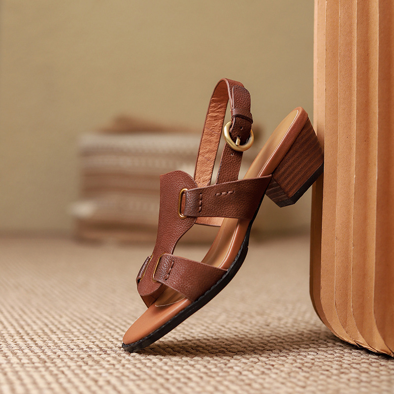 Sandal La Mã cổ điển hở mũi quai khóa gót dày nữ — Màu nâu