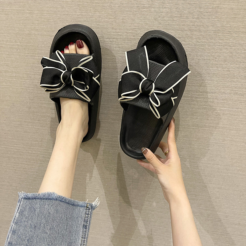 블랙 + 블랙 보우
