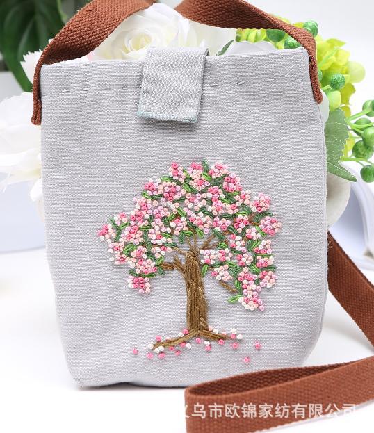 Directo de fábrica pequeña bolsa de hombro bordado Europeo material hecho a mano bolsa hecha a mano bricolaje kit de herramientas de costura de tela