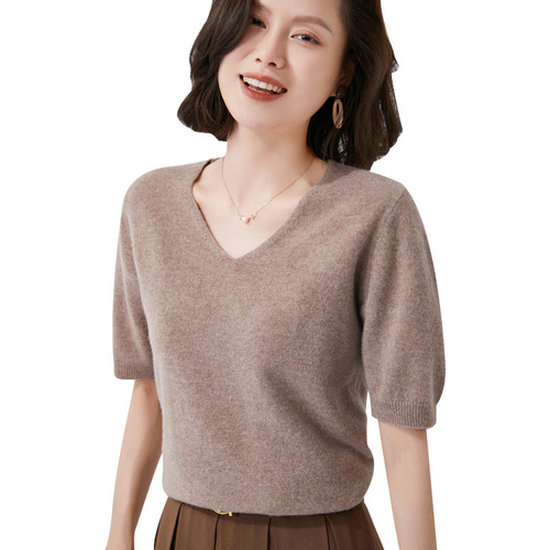 Women's V-neck crew neck knit top, slim fit five finger sleeve, pure color short sleeve, stylish T-shirt, for wholesale, spring and autumn.