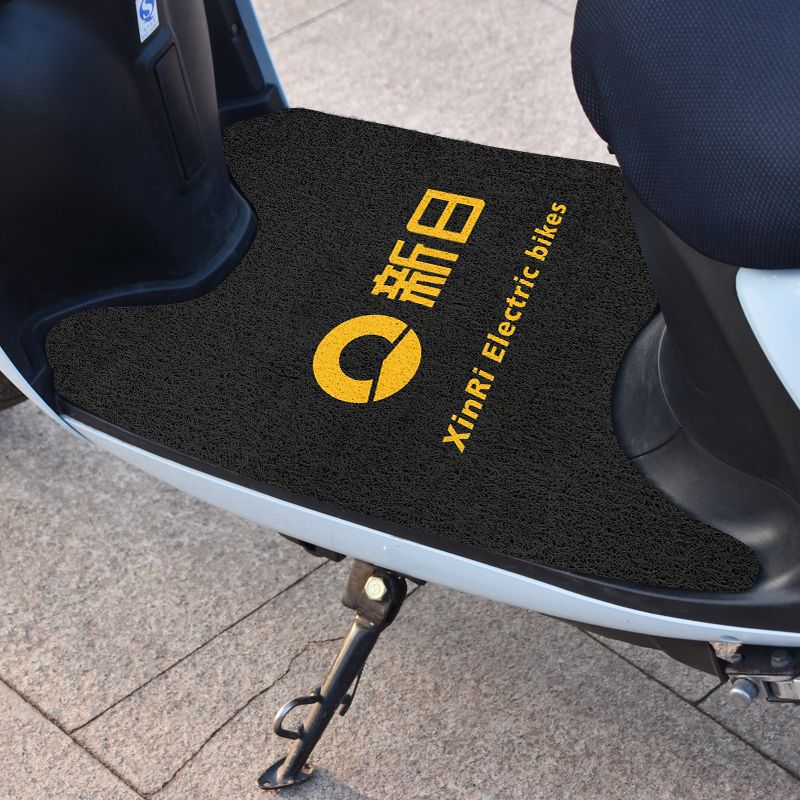 Electric vehicle foot mat universal foot mat can be freely cut pvc wire loop foot mat dirt-resistant wear-resistant foot pedal mat