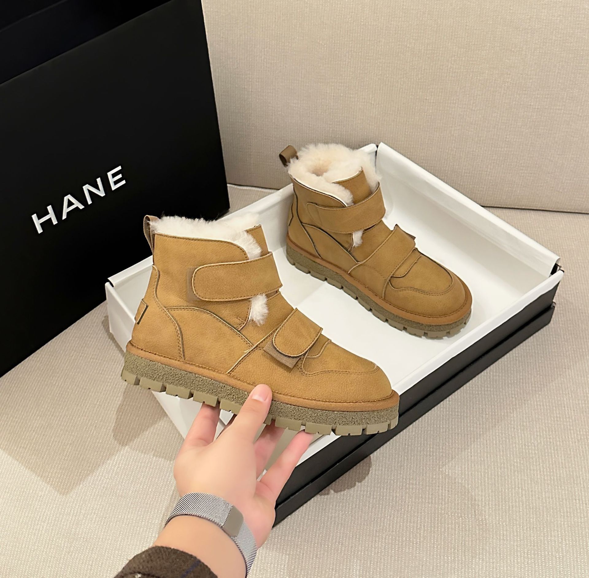 Snow boots women's winter new style with velvet and thick student warm short boots trend thick soles increase cotton shoes_voghion.com