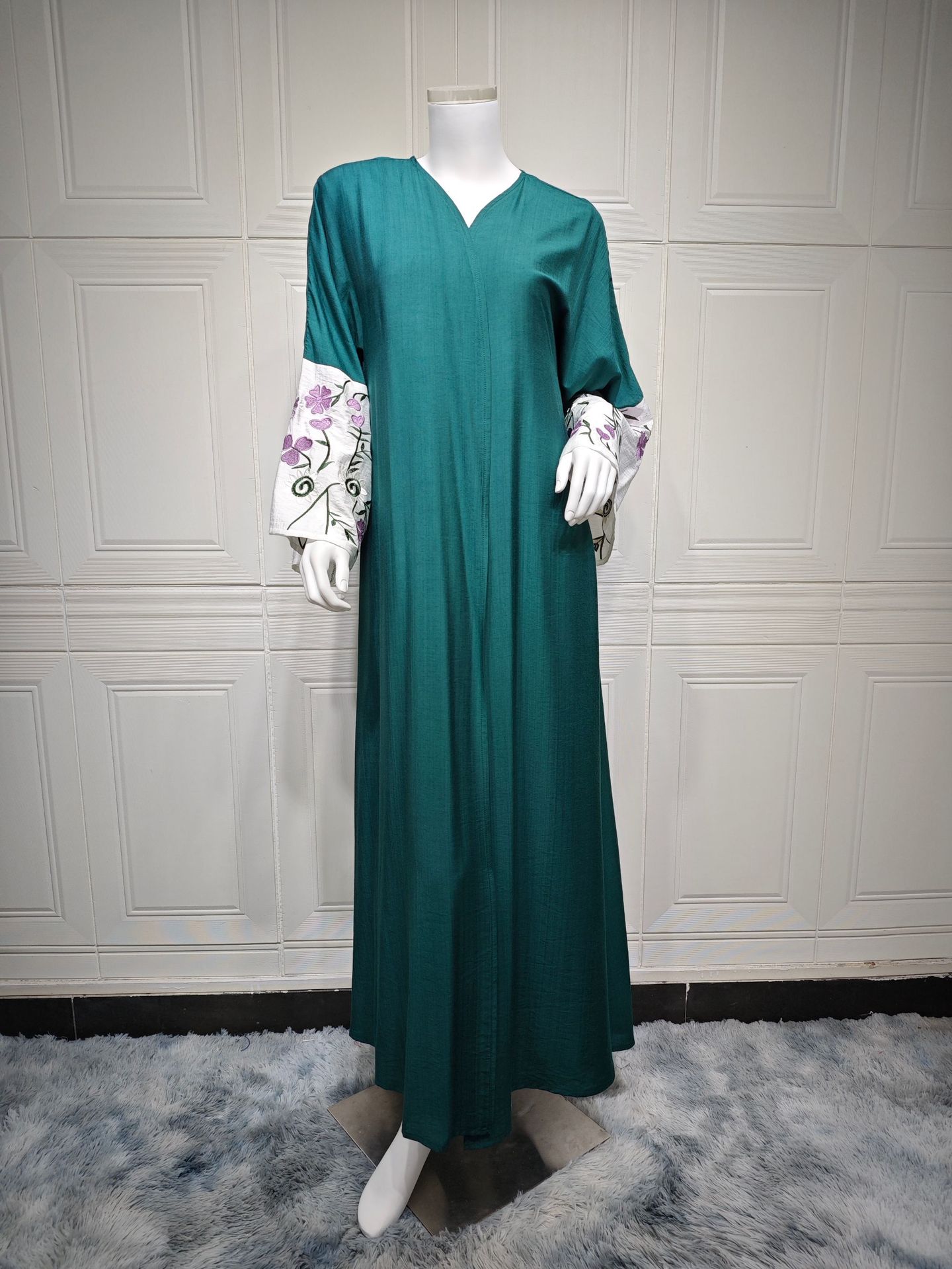 MQ136 Dubai Middle Eastern Cardigan Robe Embroidered Abaya Muslim European And American Loose Coat Fashion Women's_ecoleips.com