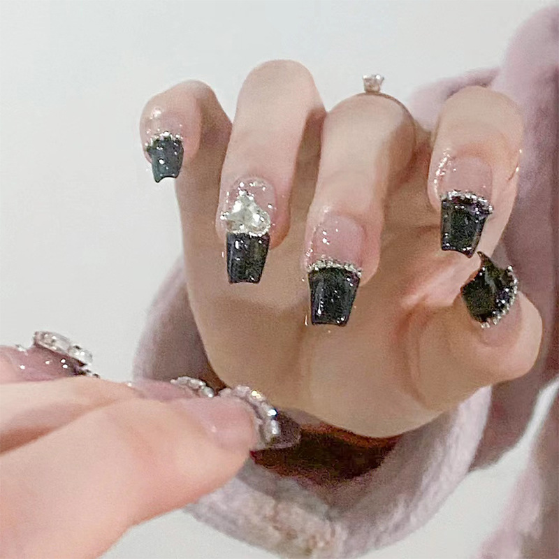 Strictly Choose Black French Long Wearing Armor Rhinestone Chain Sweet Cool Love Nail Art Removable Fake Nail Finished Products