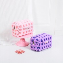 华夫格棋盘毛绒化妆包旅行收纳包多用途杂物袋洗漱包大容量收纳袋