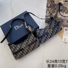 新型バッグ2025老花刺繍レトロ脇下シングルショルダーチェーン餃子女性バッグファッションプラスケース