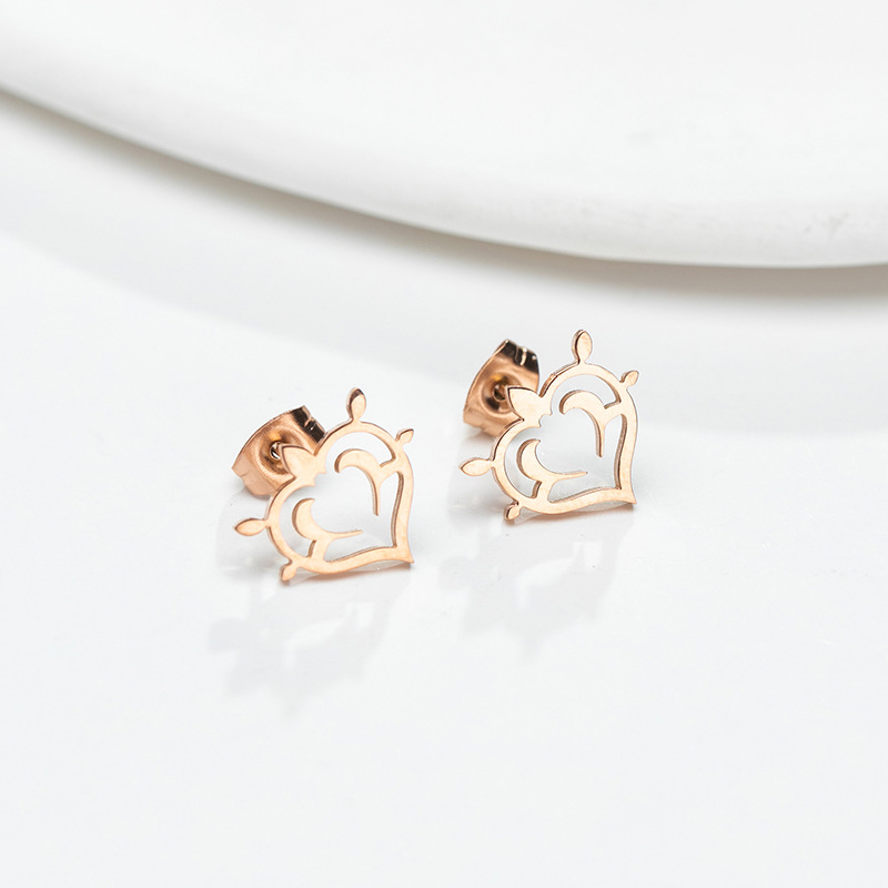 8g Weight PVD Coated Gold Plating Process PVD Coated 18K Gold Real Gold Plated Geometric Letter Heart Shape 304 Stainless Steel Simple Style Waterproof Non Tarnish Ear Studs