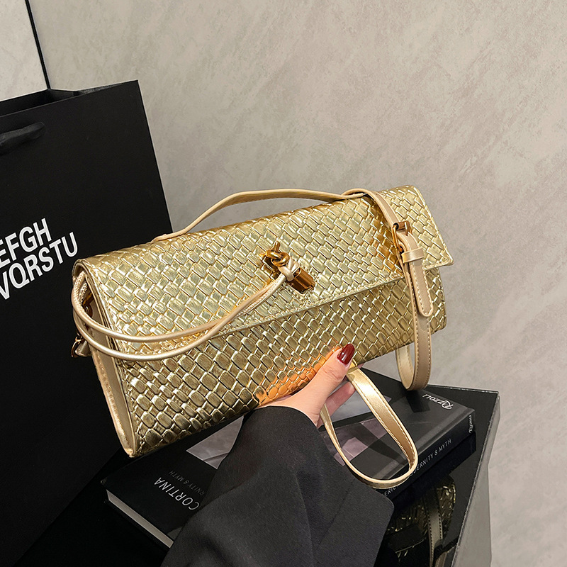 Bolso de alta calidad con textura 2025 verano nuevo bolso femenino bolso de hombro tejido retro bolso de mensajero de gran capacidad de moda