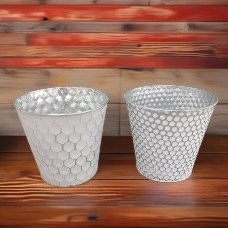 Оптовая Винтаж Старый Подметальный Белый Кованого Железа Цветочная Притеснение мясистый цветочный горшок Садоводство Цветочный горшок Оловянное ведро Цветочный магазин Старое цветочное ведро