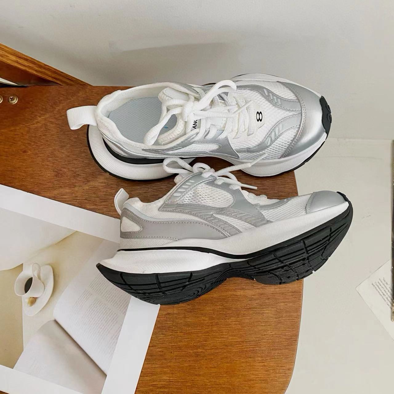 Men's And Women's Paris New Lace-Up Mesh Breathable Dad Shoes 13th Generation Distressed Low Top Casual Sports Shoes With Thick Sole Height Increasing_vogvips.com