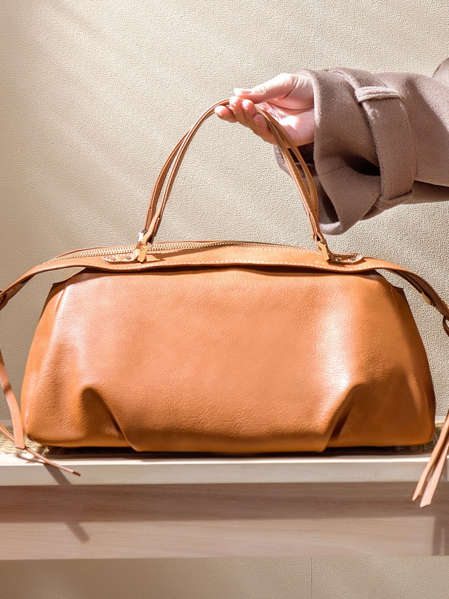 Bolsa de invierno de otoño y invierno de gran capacidad en línea 2025 nueva bolsa de almohada universal bolsa de bolos bolso
