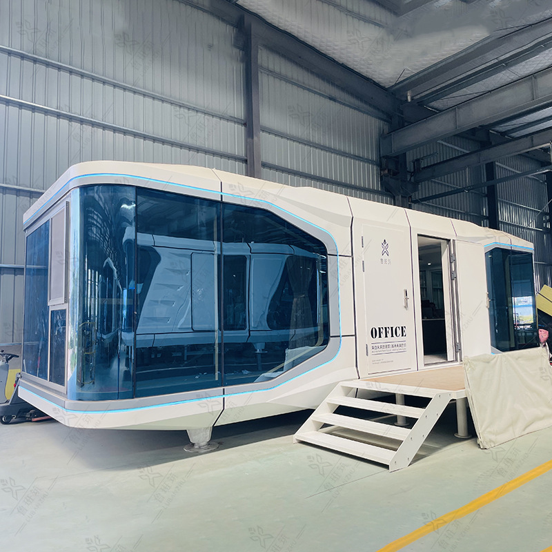 Nuevo modelo de negocio espacio cabina de descanso diseño creativo suburbio urbano camping edificio móvil estrellado cama y desayuno