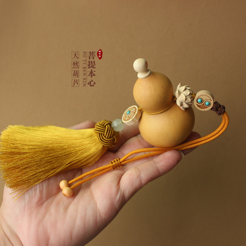 Natural gourd pendant door to door door door to living room bedroom entrance golden tassel Lotus ornaments Natural gourd pendant door to door door door to living room bedroom entrance golden tassel Lotus ornaments