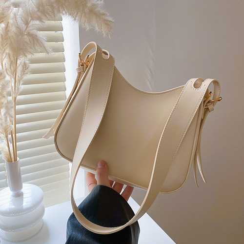 Solid color, simple and fashionable, this year's popular single shoulder underarm bag  spring and summer new temperament small bag women's bag trend