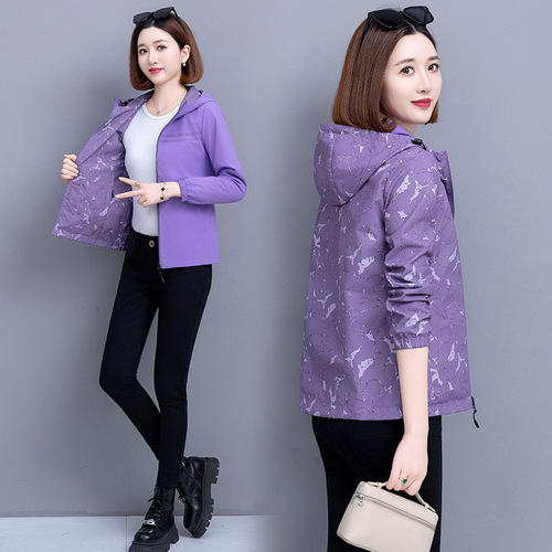 Two-sided hooded outdoor windproof and waterproof cardigan jacket for women—spring and autumn, suitable for middle-aged moms.