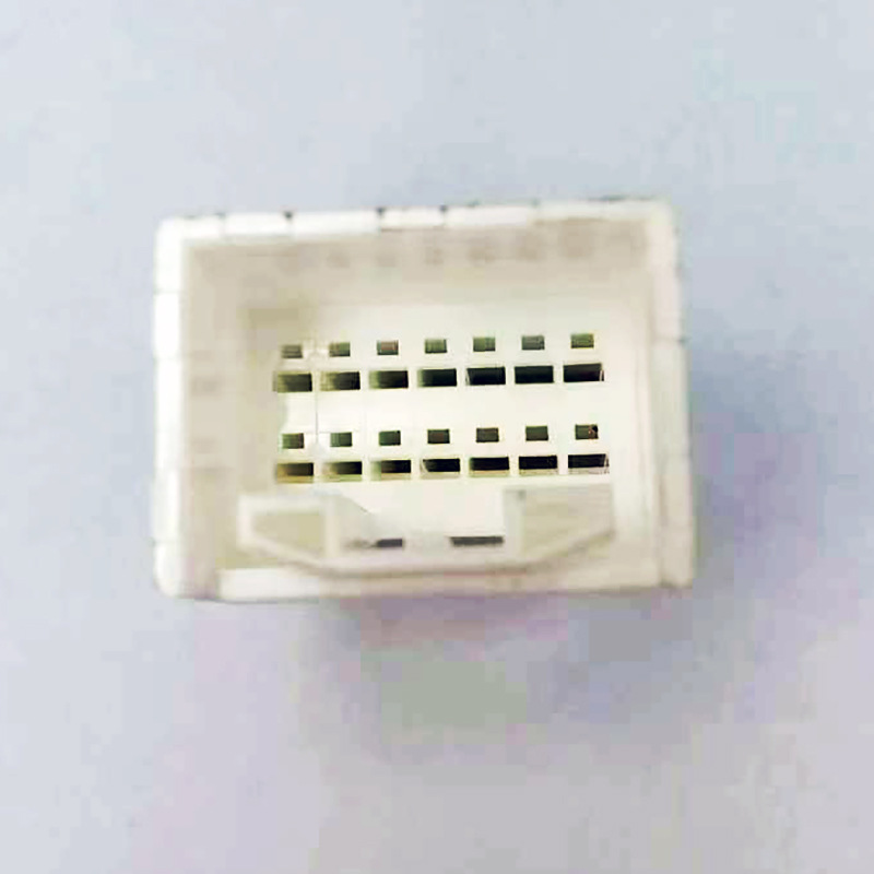 皇冠14P公壳连接器插头车用接插件公母对接插头
