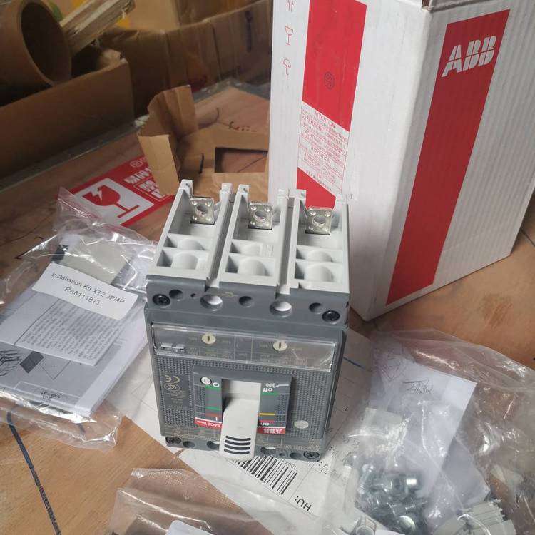 ABB现货断路器XT2V160 TMA50/500 PMP 3P代理直供