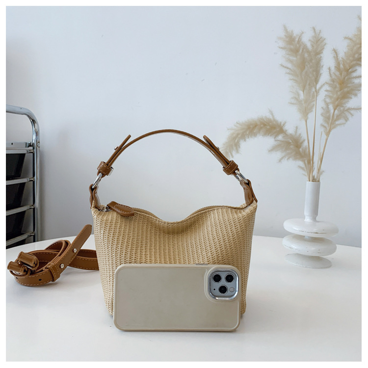 Summer niche underarm bag for women, 2025 new retro and fashionable handbag, versatile single-shoulder crossbody bucket bag undefined