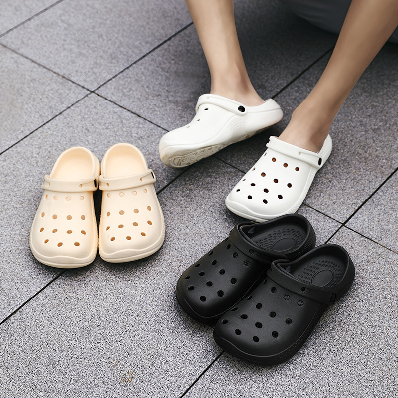 2024 verano transfronterizo explosión EVA pareja agujero zapatos sandálias de playa zapatillas frías (dos yardas más pequeñas)