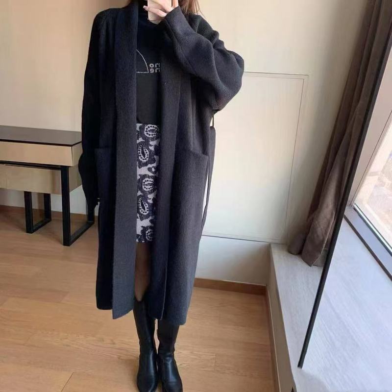 秋冬の女性用高級セーターカーディガン、ミドル丈のゆったりニットジャケット、ゆったりとしたレイジースタイルのバスローブ、レースアップコート|undefined