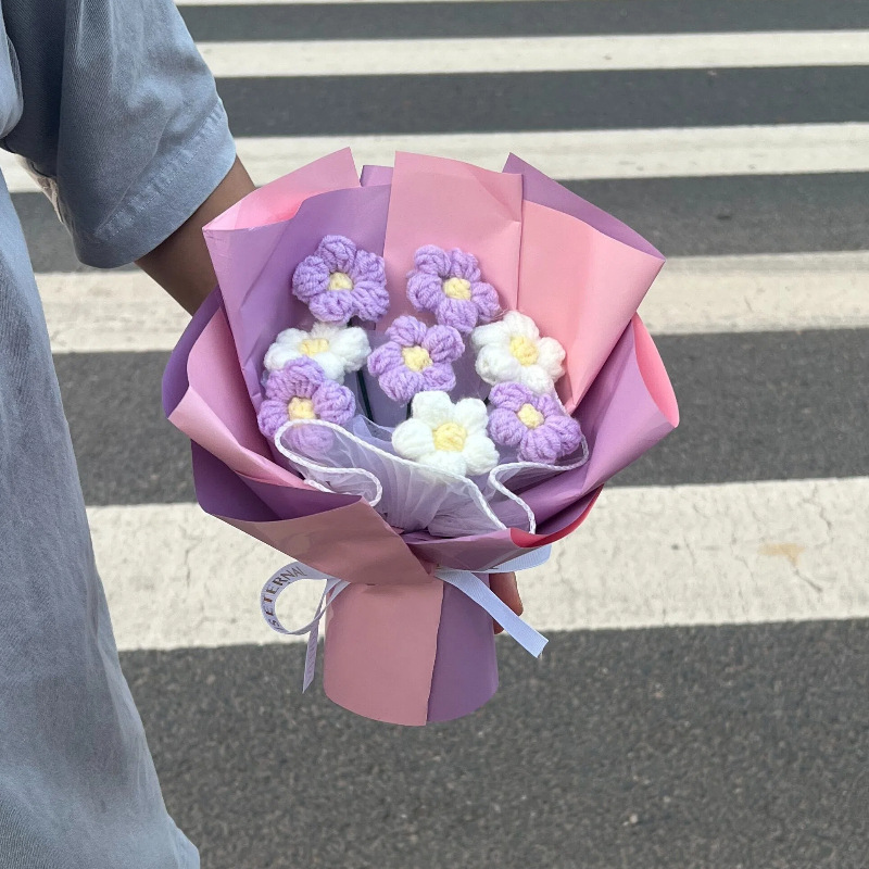 Regalos del día de San Valentín ganchido a mano flor de imitación puff lana ganchido ramo caja de regalo de enfermería para enviar al personal de novia