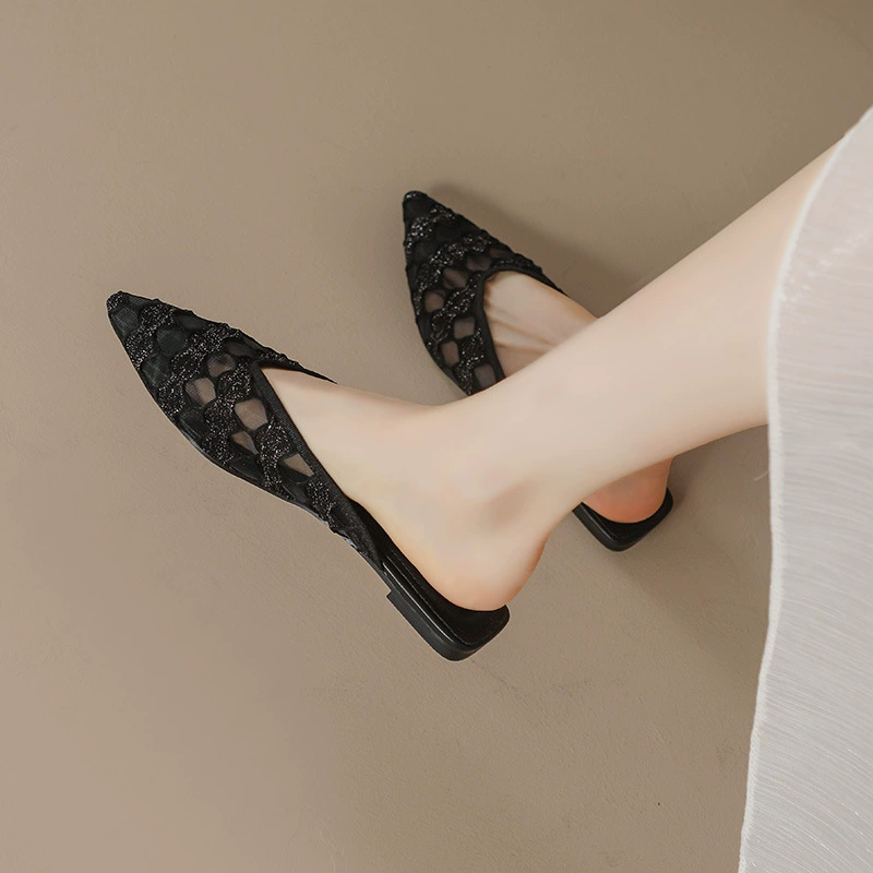 Тапочки женские женские красные туфли с заостренными носиками летом 2024 новые полые сетчатые пряжи