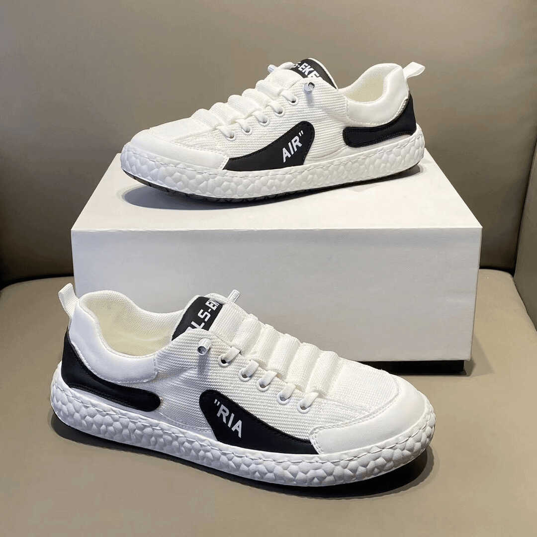 Zapatos de hombre verano nuevo color de contraste de malla respirable zapatos casuales para hombres con un pedazo suave zapatos de skate cómodo ligero al por mayor