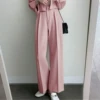 Розовый