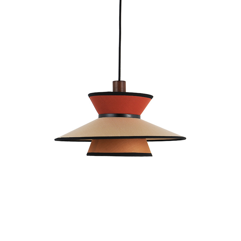 작은 샹들리에 - 노르웨이 레드 데이