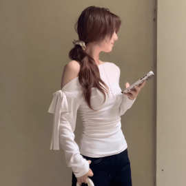条纹斜肩长袖T恤女春季修身减龄显瘦纯欲打底绑带设计感露肩上衣