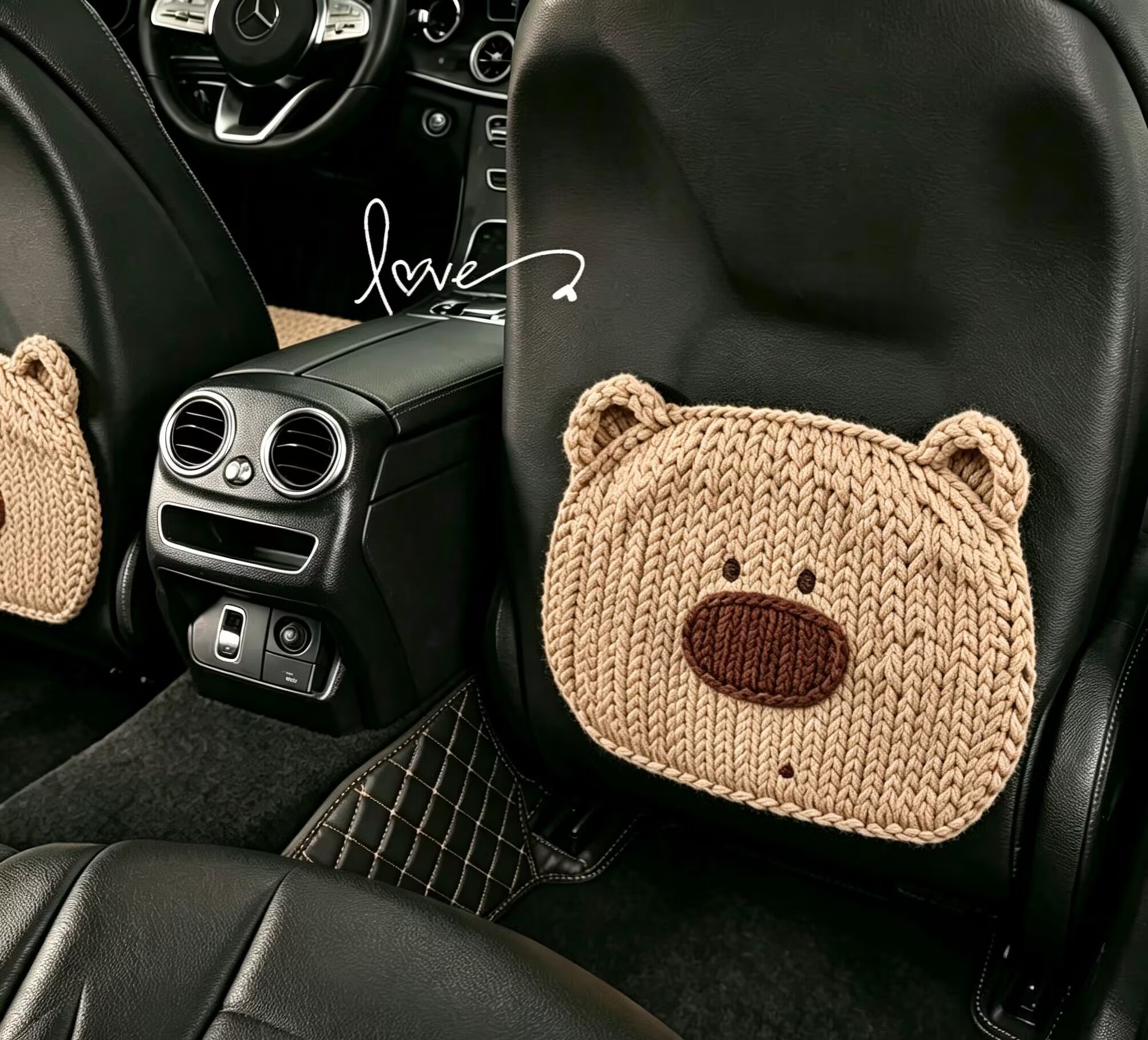 Car Rear Seat Anti-Kick Pad with 3D Texture Effect, Knitted Bear Design, Children's Anti-Dirt Protective Pad, Seat Back Protection Pad