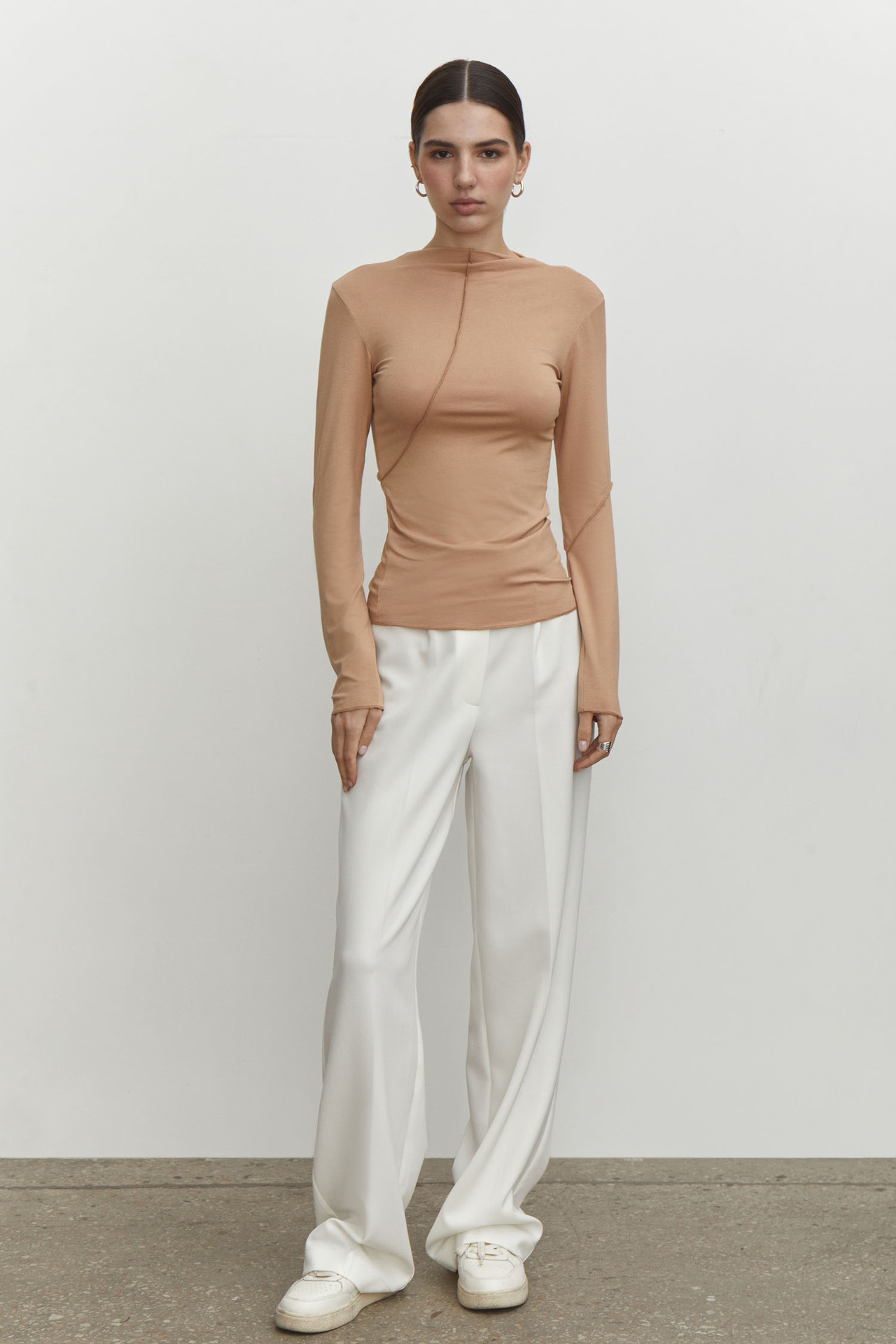 Half high neck base shirt with spring trend slanted edge splicing design, elastic slim fit long sleeved T-shirt_voghion.com