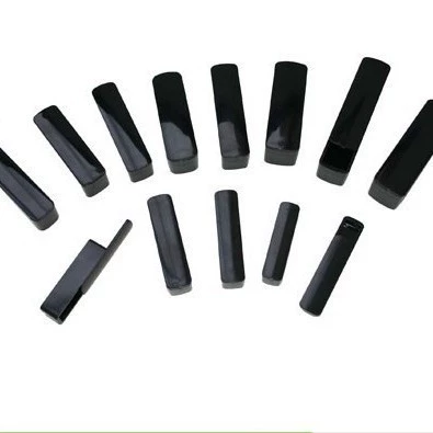 Черная коробка с печатью