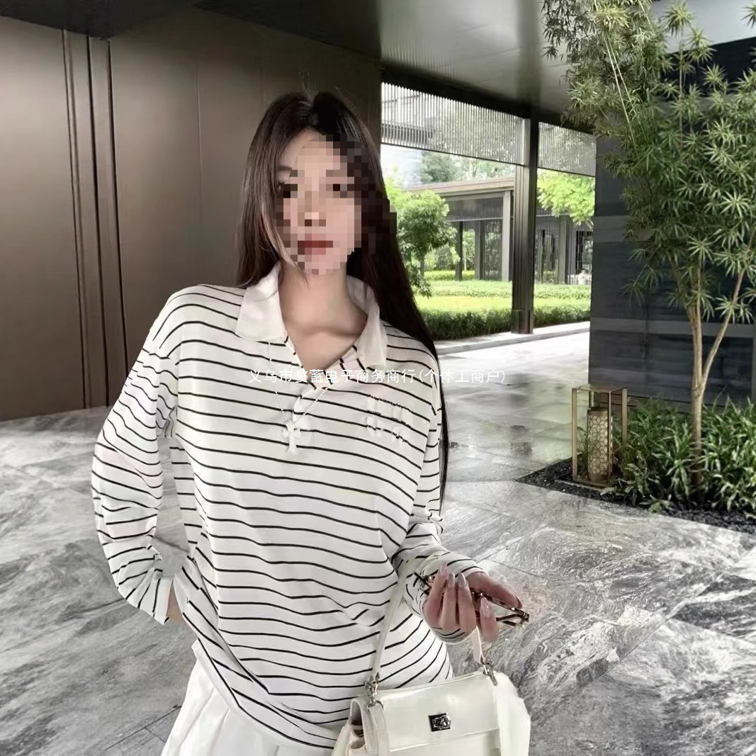 Spring and Autumn MM's new white striped collared polo shirt, unisex long-sleeved T-shirt, loose casual versatile top, trendy.