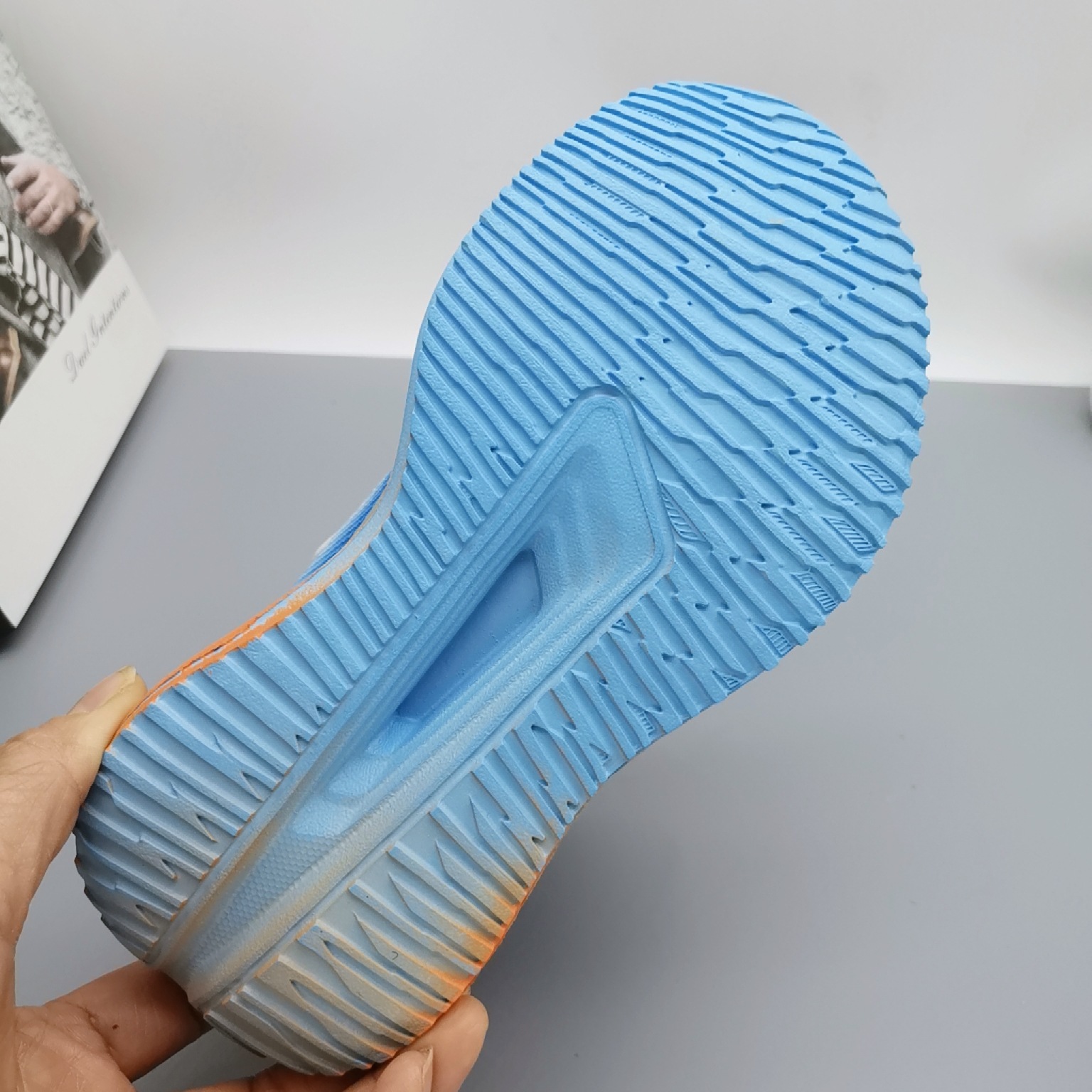 Zapatillas deportivas de verano huecas para niños, tallas 32-37, calzado deportivo para niños grandes, zapatillas de papá para estudiantes.