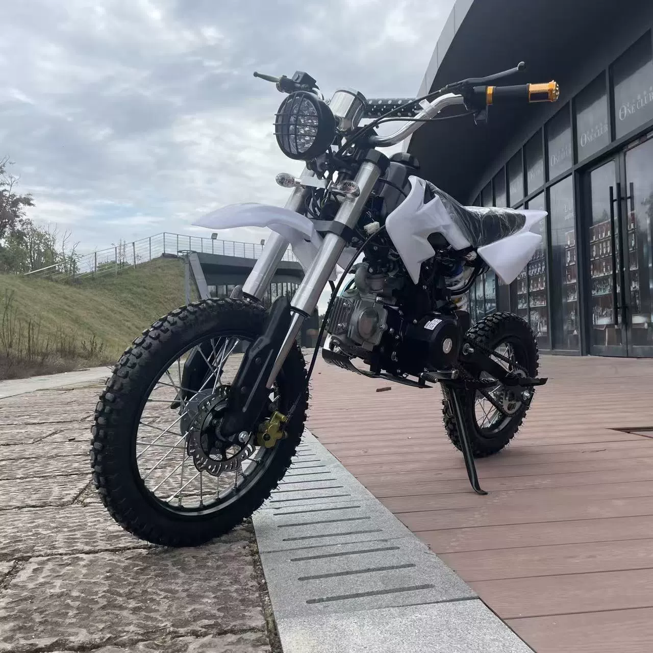 Off-road Motorcycle (Flying Eagle) 125cc, Disc Brake, High-Version Dirt Bike