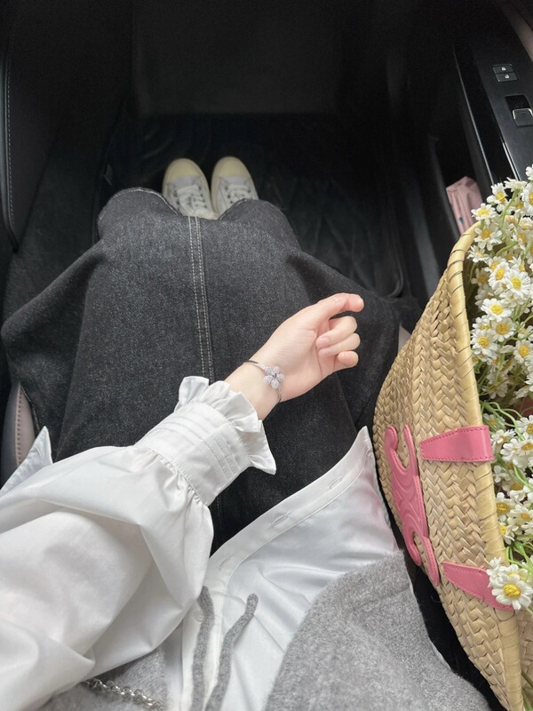 设计感小众灰色针织外搭马甲女2025秋季新款叠穿系绳背心毛衣外套|undefined