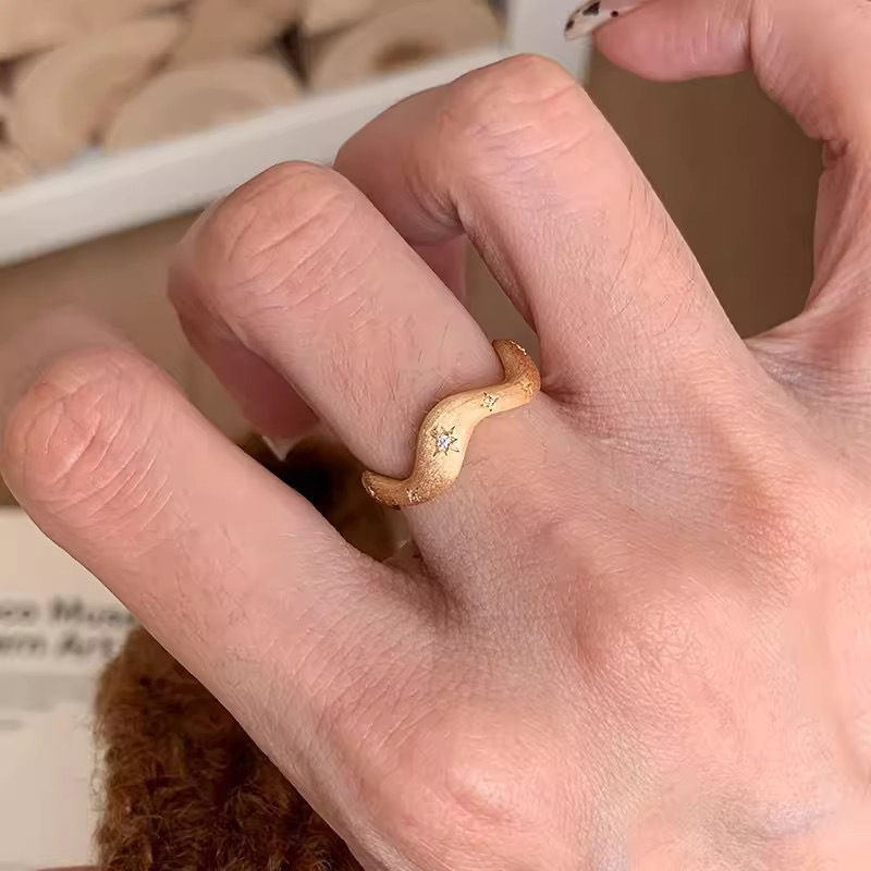 Anillo de apertura de espiga de circonio de vintage medieval anillo de todo fósforo de nicho femenino joyería de alta gama de lujo ligero retro