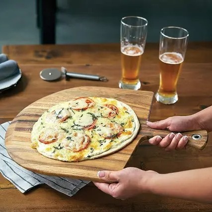 Suministro directo de fábrica pala de pizza de madera de acacia herramienta para hornear de madera maciza tablero de pizza tablero de madera para hornear de 12 pulgadas con mango image 4