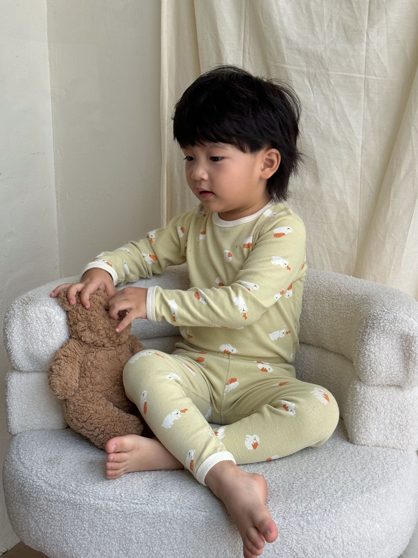 CAA50AA6-2BC6-4B79-881C-515349